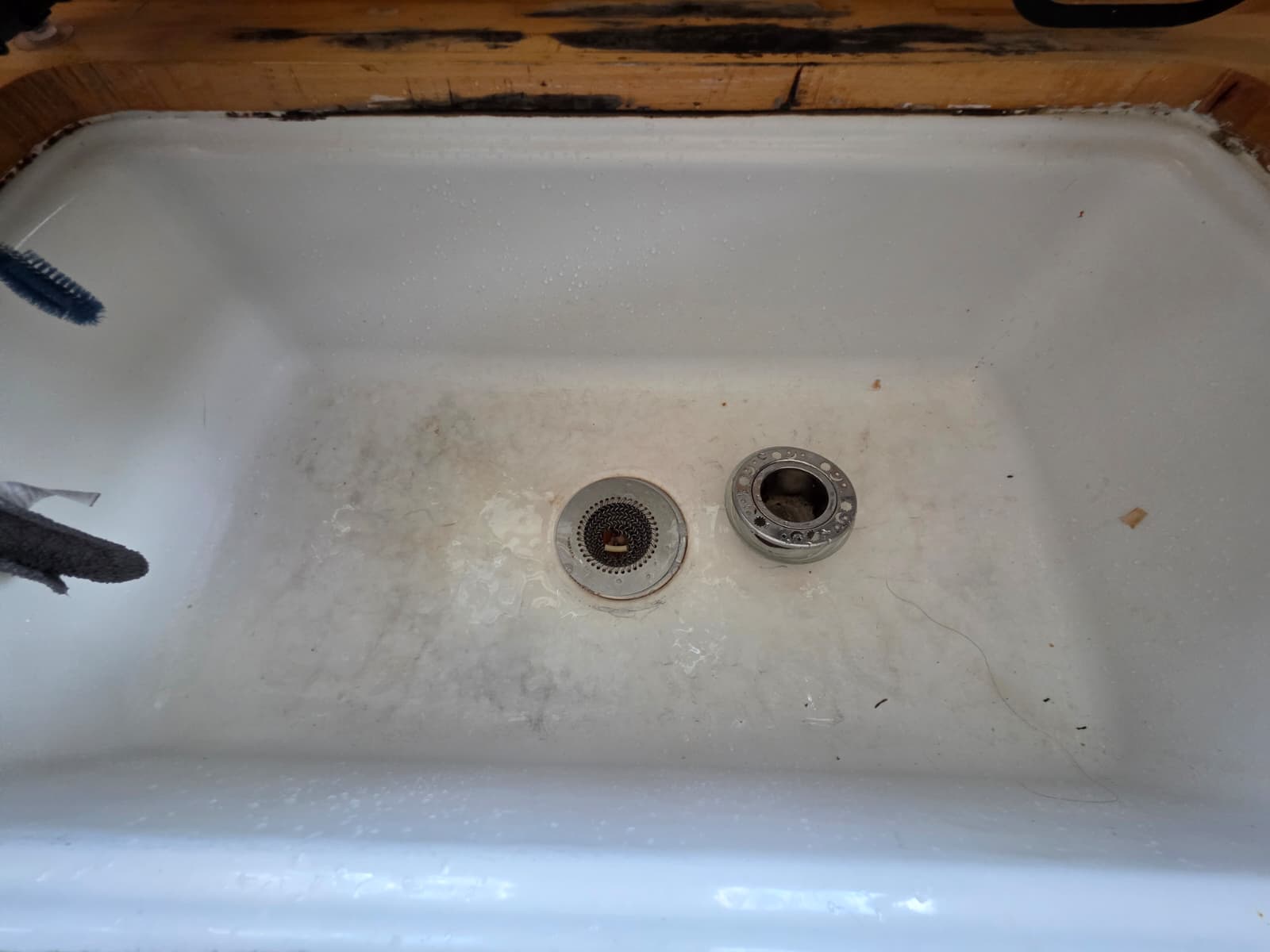 Fregadero blanco de cocina — Antes